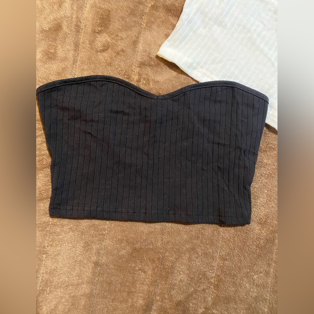 Two strapless crop top shirts size small - Picture 2 of 5